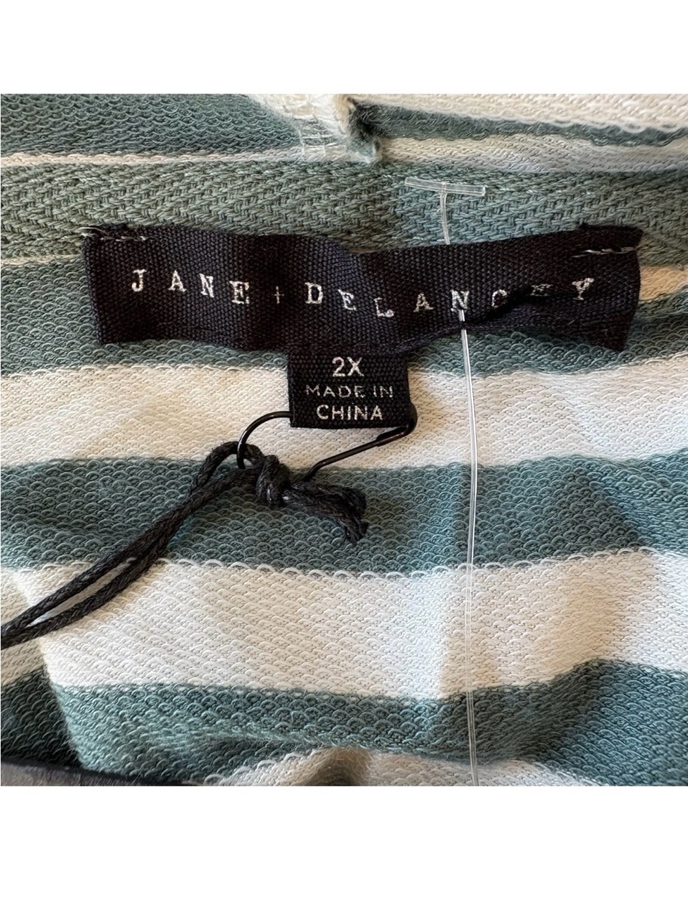 Jane and Delancey Striped Hooded Pullover Top Size 2X White Long Sleeve NWT - Picture 2 of 11